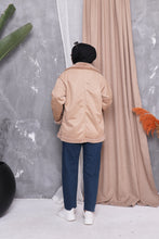 Load image into Gallery viewer, Kıvırcık laminasyonlu süet kadın
